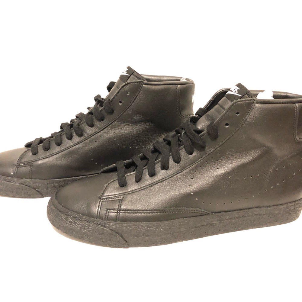 Men’s Nike blazer ID size 15